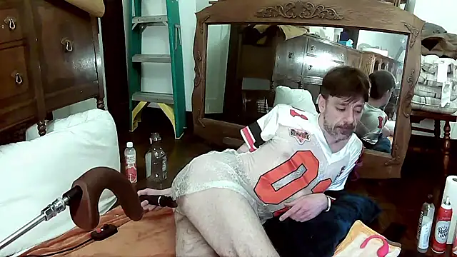 MaxJr8008 online show from January 15, 2026, 10:31 am