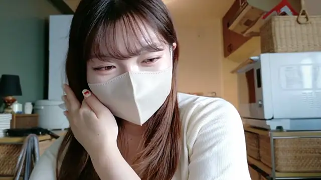  Yui  online show from September 29, 2025, 7:13 am