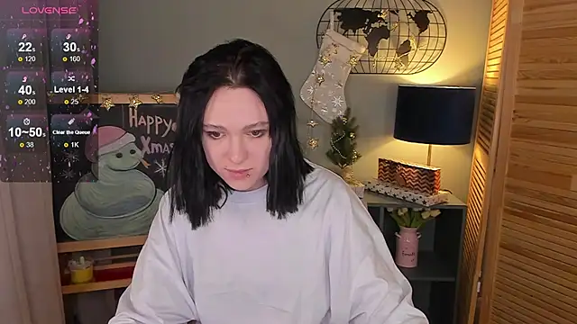 fiamoory online show from December 11, 2024, 4:39 am
