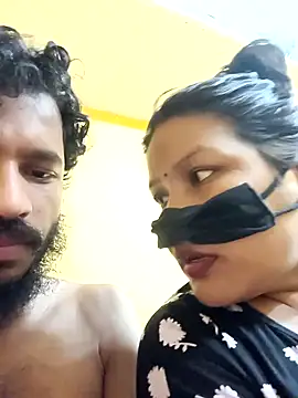 Snapshot of Radhikadavi879 chatting on February 2, 2025, 6:20 pm Radhikadavi879 online show from February 2, 2025, 6:20 pm