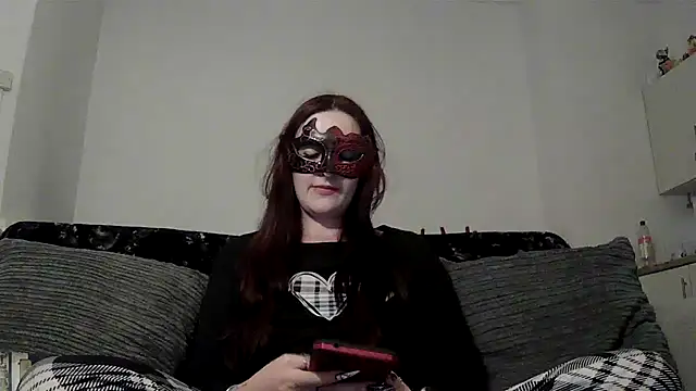 LexiSnowUK online show from July 6, 2026, 8:33 pm