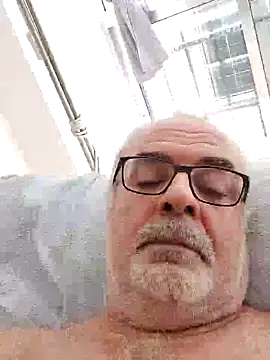 Snapshot of Satiro_Sevilla chatting on September 9, 2025, 1:21 pm Satiro Sevilla online show from September 9, 2025, 1:21 pm