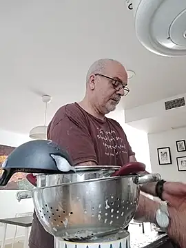 Snapshot of Satiro_Sevilla chatting on November 10, 2025, 11:31 am Satiro Sevilla online show from November 10, 2025, 11:31 am