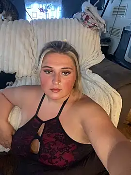 Snapshot of mimiprincessxoox chatting on September 22, 2025, 5:15 pm mimiprincessxoox online show from September 22, 2025, 5:15 pm