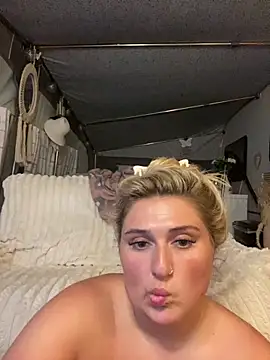 Snapshot of mimiprincessxoox chatting on September 28, 2025, 8:47 pm mimiprincessxoox online show from September 28, 2025, 8:47 pm