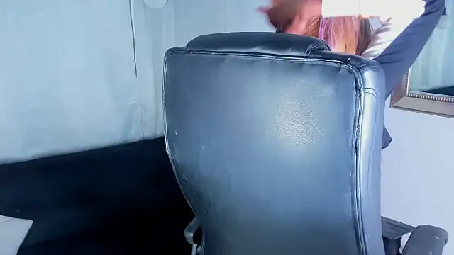 Strella ferrera online show from March 6, 2025, 3:46 am