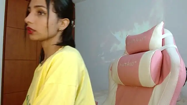 Snapshot of AnnitaSerna_ chatting on March 13, 2025, 2:12 pm AnnitaSerna online show from March 13, 2025, 2:12 pm