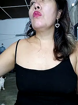 anniecoopeer online show from February 22, 2025, 4:18 am