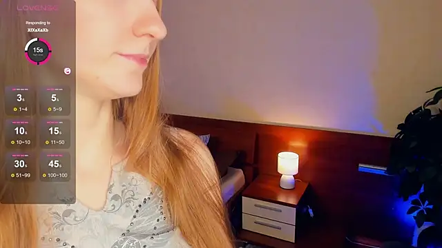 Snapshot of EsmaCarll chatting on December 6, 2024, 1:29 am EsmaCarll online show from December 6, 2024, 1:29 am