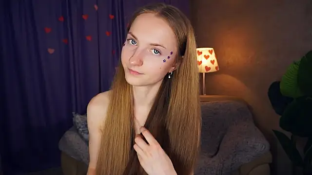 Snapshot of EsmaCarll chatting on February 24, 2025, 2:40 am EsmaCarll online show from February 24, 2025, 2:40 am