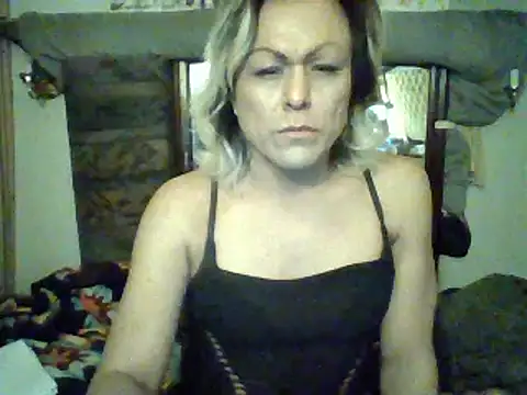 HoneyBdaQueen online show from February 14, 2025, 8:31 am