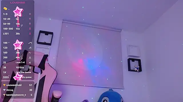 evie cloud online show from December 19, 2024, 6:56 am