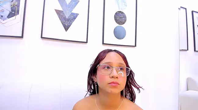 MelanieRoah online show from December 28, 2024, 10:55 pm