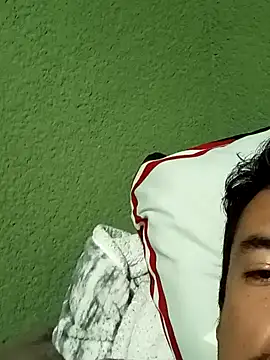 maxim1879 online show from December 7, 2024, 5:48 am