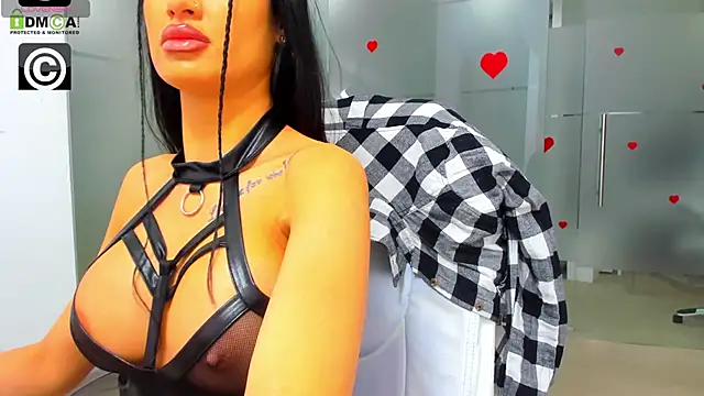 Snapshot of Queenrafaella chatting on March 4, 2026, 3:34 am Queenrafaella online show from March 4, 2026, 3:34 am