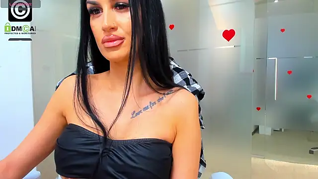 Snapshot of Queenrafaella chatting on March 6, 2026, 1:18 pm Queenrafaella online show from March 6, 2026, 1:18 pm