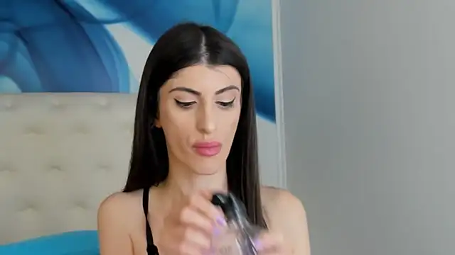 SkinnyDolly online show from January 15, 2025, 11:30 pm