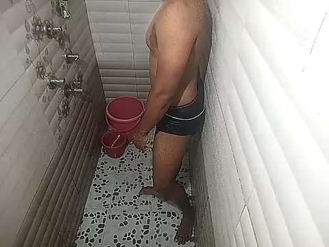 Snapshot of MrNick74 chatting on February 21, 2025, 2:50 am MrNick74 online show from February 21, 2025, 2:50 am