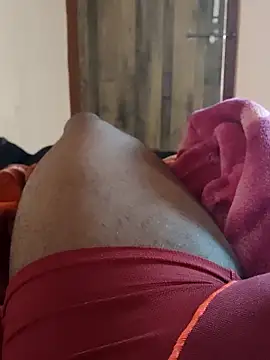 Snapshot of MrNick74 chatting on November 30, 2025, 8:07 am MrNick74 online show from November 30, 2025, 8:07 am