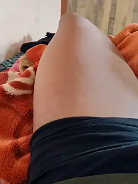 Snapshot of MrNick74 chatting on February 7, 2026, 5:44 am MrNick74 online show from February 7, 2026, 5:44 am