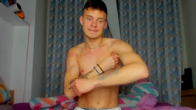 hornyadamsex online show from October 22, 2025, 5:34 pm