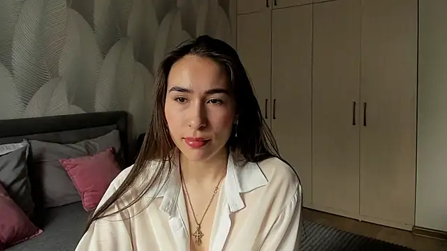 Bambiii bby online show from April 1, 2026, 2:23 am