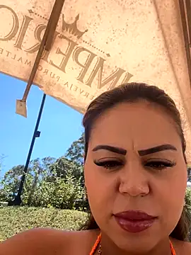 Snapshot of lariic chatting on September 26, 2025, 1:48 pm lariic online show from September 26, 2025, 1:48 pm