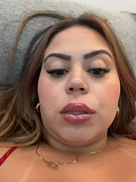 Snapshot of lariic chatting on March 8, 2026, 9:18 pm lariic online show from March 8, 2026, 9:18 pm