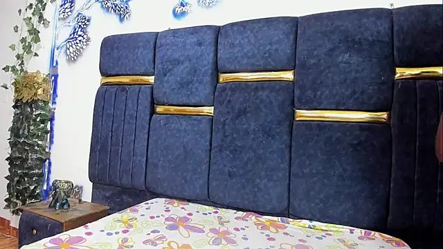 skaysanchez1 online show from March 28, 2026, 7:35 pm