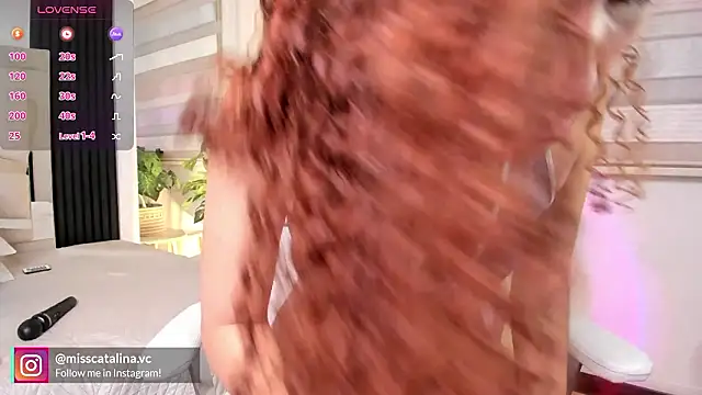 Snapshot of miss_catalinaa chatting on February 5, 2026, 11:59 am miss catalinaa online show from February 5, 2026, 11:59 am