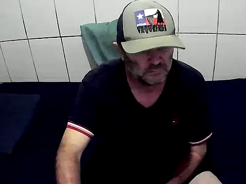Snapshot of pierdona chatting on January 14, 2025, 8:48 pm pierdona online show from January 14, 2025, 8:48 pm