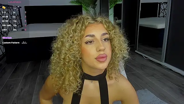 CurlyAnt0 online show from January 8, 2026, 8:16 am