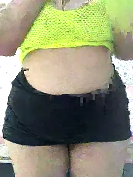 Snapshot of ahross chatting on October 28, 2025, 7:16 pm ahross online show from October 28, 2025, 7:16 pm