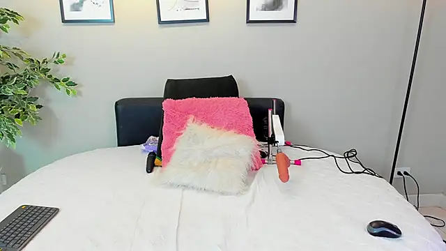 Snapshot of Anna__Spencer chatting on June 10, 2026, 12:48 pm Anna Spencer online show from June 10, 2026, 12:48 pm