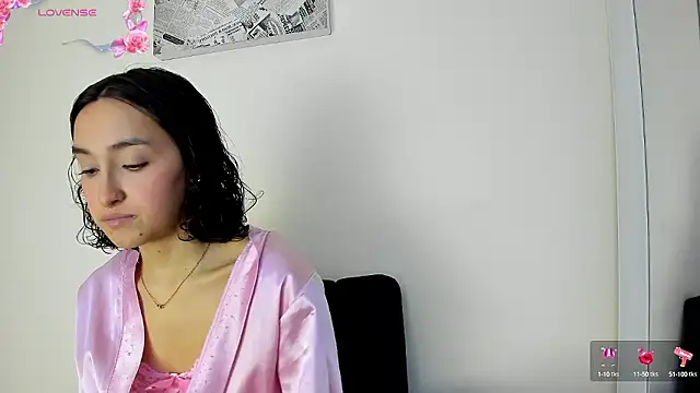 its  angelica  online show from December 7, 2024, 6:26 pm