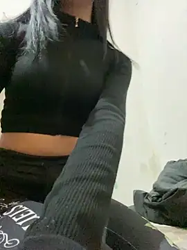 kittyprettybby online show from July 7, 2026, 10:14 pm