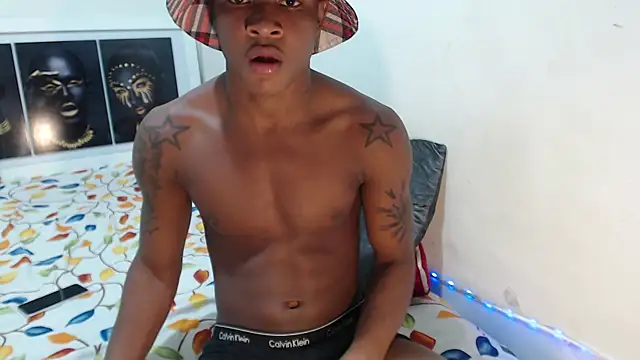 Snapshot of Alid_17 chatting on December 7, 2024, 6:48 pm Alid 17 online show from December 7, 2024, 6:48 pm