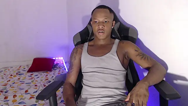 Snapshot of Alid_17 chatting on December 13, 2024, 1:26 am Alid 17 online show from December 13, 2024, 1:26 am