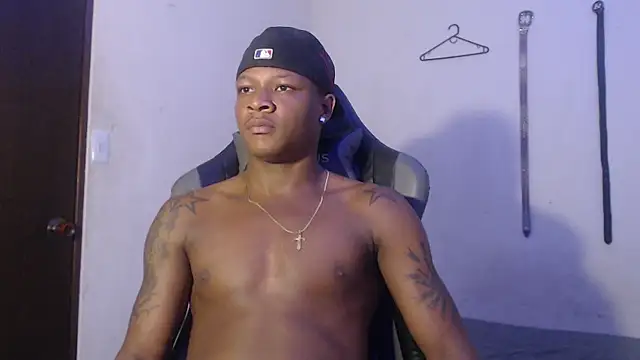 Snapshot of Alid_17 chatting on January 8, 2025, 5:16 am Alid 17 online show from January 8, 2025, 5:16 am