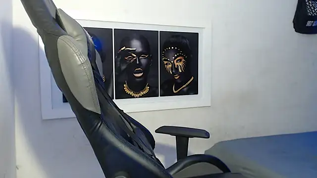 Snapshot of Alid_17 chatting on January 21, 2025, 11:24 pm Alid 17 online show from January 21, 2025, 11:24 pm