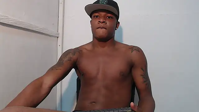 Snapshot of Alid_17 chatting on March 16, 2025, 3:06 pm Alid 17 online show from March 16, 2025, 3:06 pm