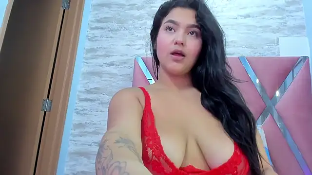 Snapshot of charlotterichardss chatting on January 18, 2025, 11:43 am charlotterichardss online show from January 18, 2025, 11:43 am