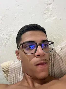 Naka300 online show from February 11, 2025, 2:46 am