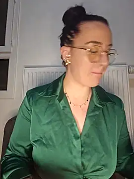 Snapshot of lindsay_33off chatting on February 25, 2026, 8:24 am lindsay 33off online show from February 25, 2026, 8:24 am