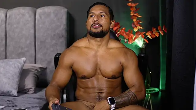 Snapshot of CallumMuscle chatting on November 13, 2025, 11:42 am CallumMuscle online show from November 13, 2025, 11:42 am