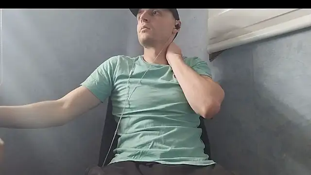 Snapshot of nextdoorneighbor chatting on January 22, 2025, 6:31 pm nextdoorneighbor online show from January 22, 2025, 6:31 pm