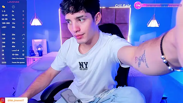 AlejooTwink online show from February 13, 2026, 1:12 am