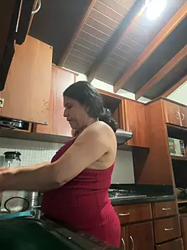 siri duque online show from June 2, 2026, 2:02 am