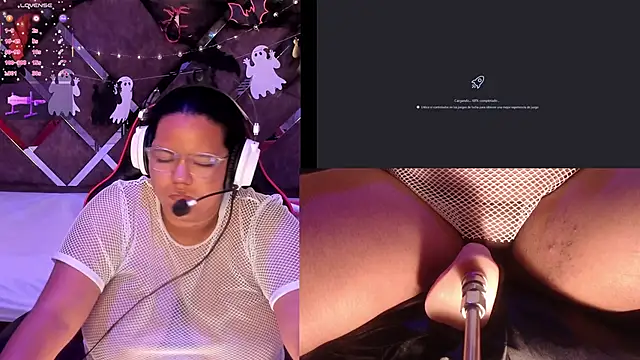 Snapshot of MhiaRey chatting on October 24, 2025, 12:56 pm MhiaRey online show from October 24, 2025, 12:56 pm