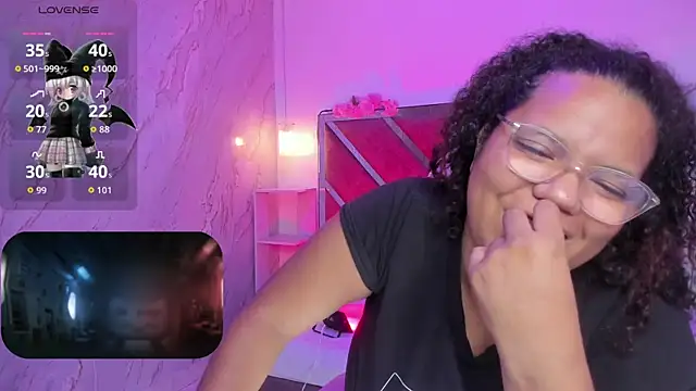 MhiaRey online show from January 10, 2026, 1:57 pm